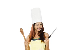 1 Person Only ; 25-30 Years ; Adult Woman ; Apron 