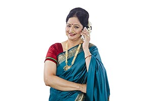 1 Person Only ; 40-50 Years ; Adult Woman ; Bindi 