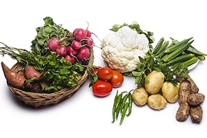 Abundance ; Arranging ; Basket ; Beet Root ; Bunch