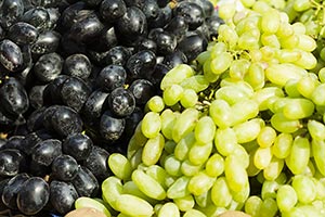 Abundance ; Background ; Black ; Bunch ; Close-Up 