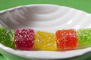 Abundance ; Arranging ; Bowl ; Candy ; Close-Up ; 