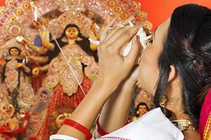 Bengali Woman Blowing Conch