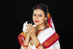 Indian Bengali Woman Worship