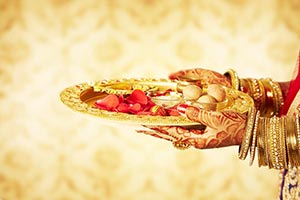 1 Person Only ; Aarti ; Adult Woman ; Bangle ; Beg