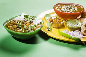 Arranging ; Bowl ; Chutney ; Close-Up ; Coconut ; 