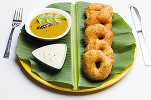 Arranging ; Banana ; Bowl ; Chutney ; Close-Up ; C