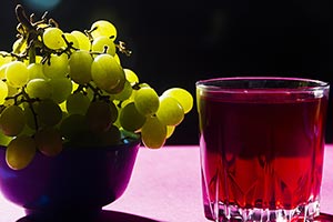 Beverage ; Black Background ; Bowl ; Close-Up ; Co