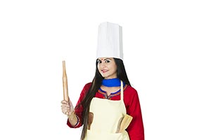 1 Person Only ; 25-30 Years ; Adult Woman ; Apron 