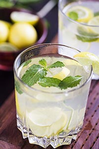 Beverage ; Close-Up ; Color Image ; Creative Ideas