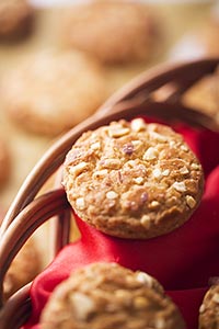 Bakery ; Biscuit ; Cashew ; Close-Up ; Color Image