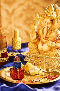 Aarti ; Abundance ; Arranging ; Box ; Celebrations