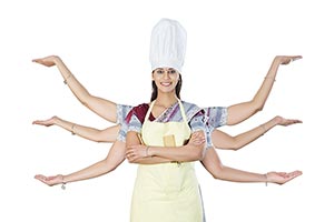 1 Person Only ; 30-40 Years ; Adult Woman ; Apron 