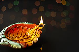 Background ; Burning ; Celebrations ; Close-Up ; C