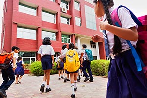 Agility ; Arrival ; Bag ; Boys ; Buildings ; Caref